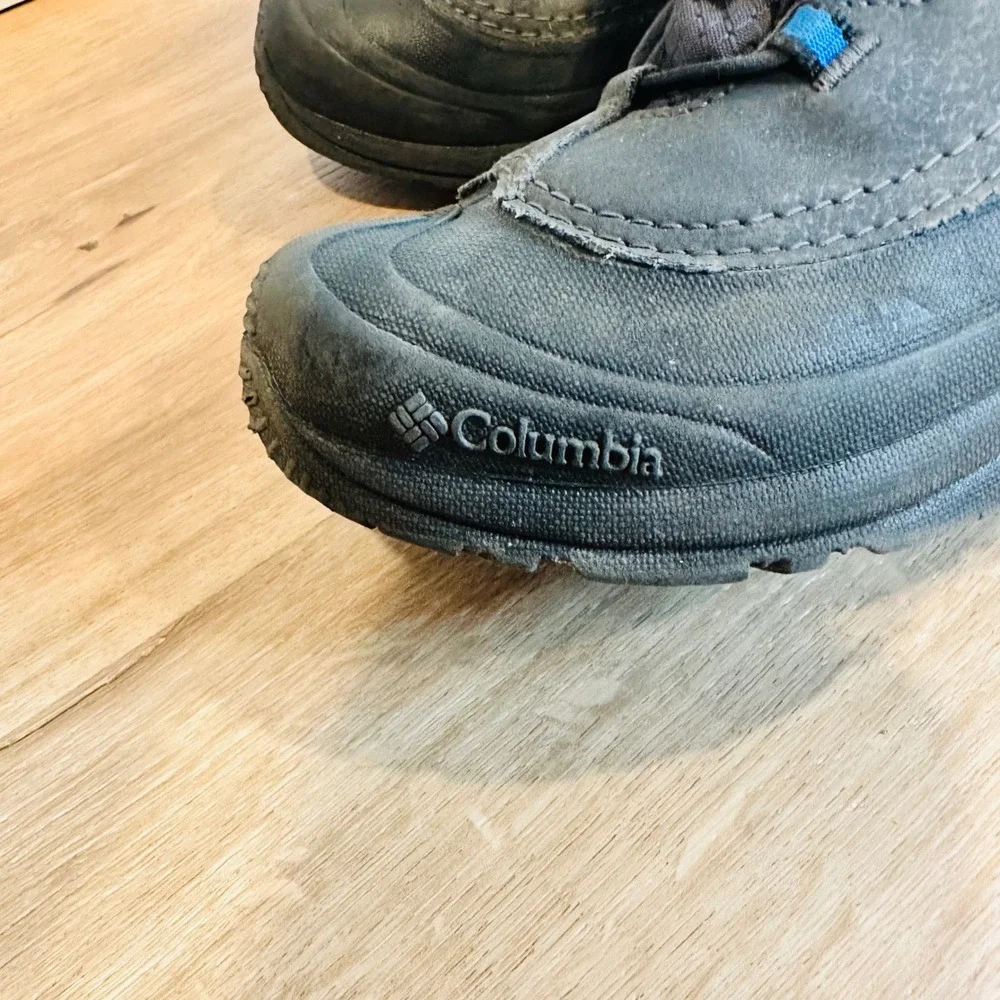 Columbia Bugaboot Plus IV Snow Boots‎ Kids Size 3 Grey Blue Waterproof Omni-Heat